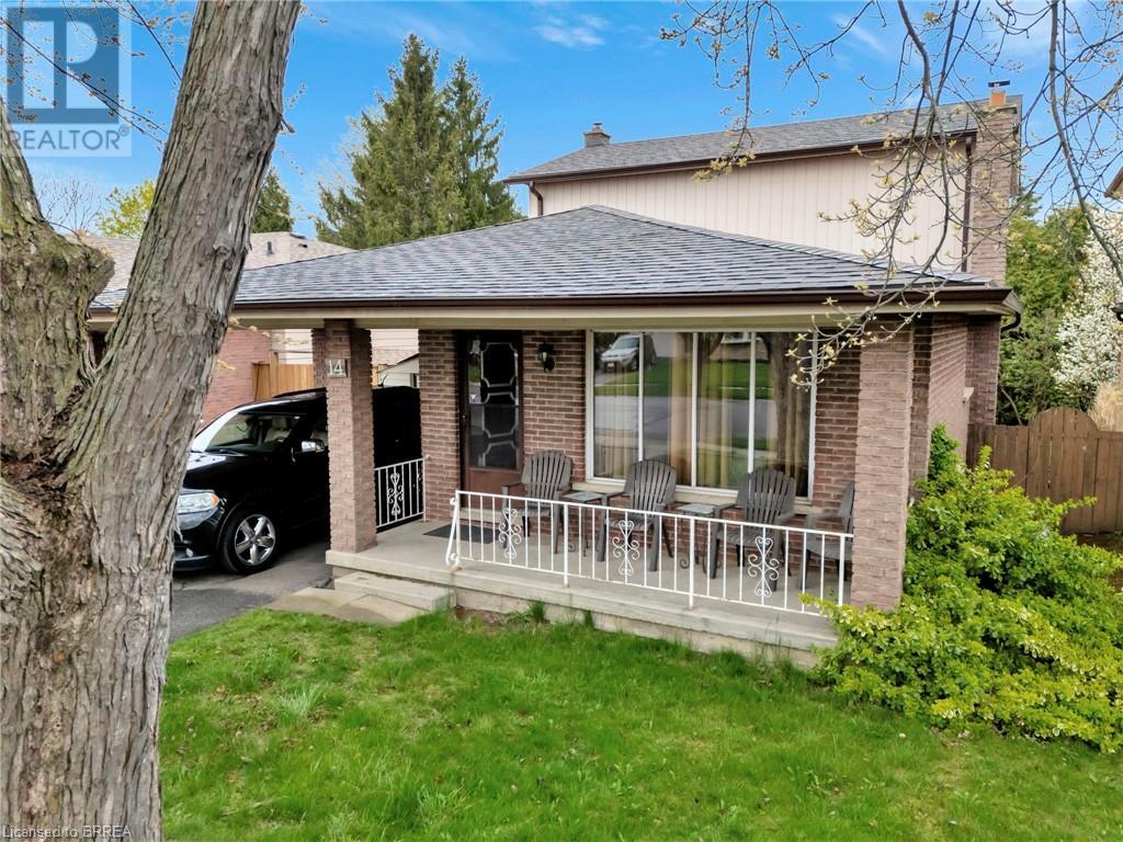 14 OCTOBER Place, brantford, Ontario