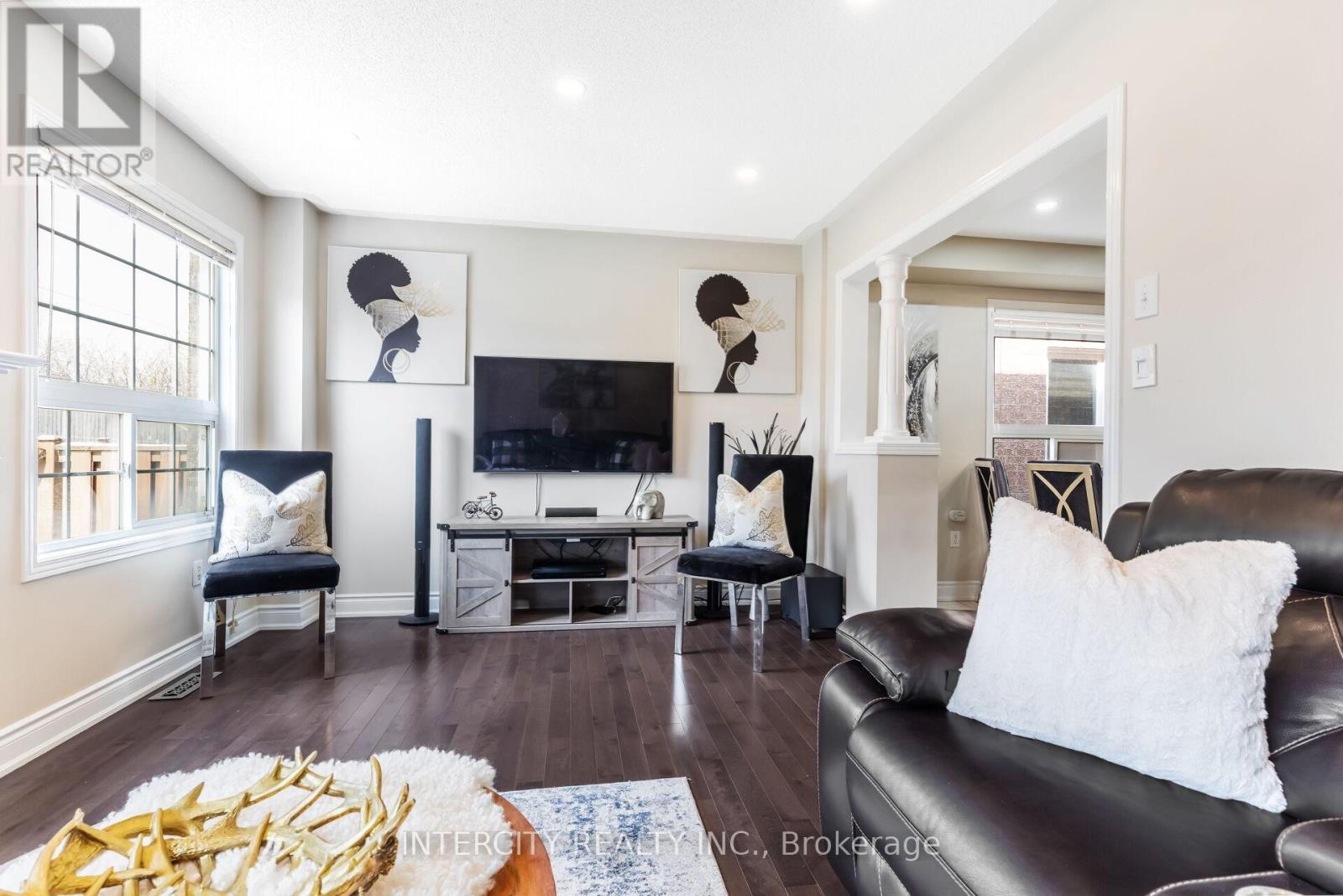54 Amethyst Circle, Brampton, Ontario  L6P 0Z3 - Photo 14 - W12112614