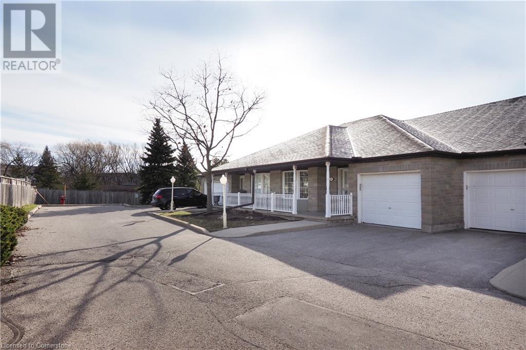 25 Bankside Drive Unit# 15, Kitchener, Ontario  N2N 3M6 - Photo 2 - 40724692
