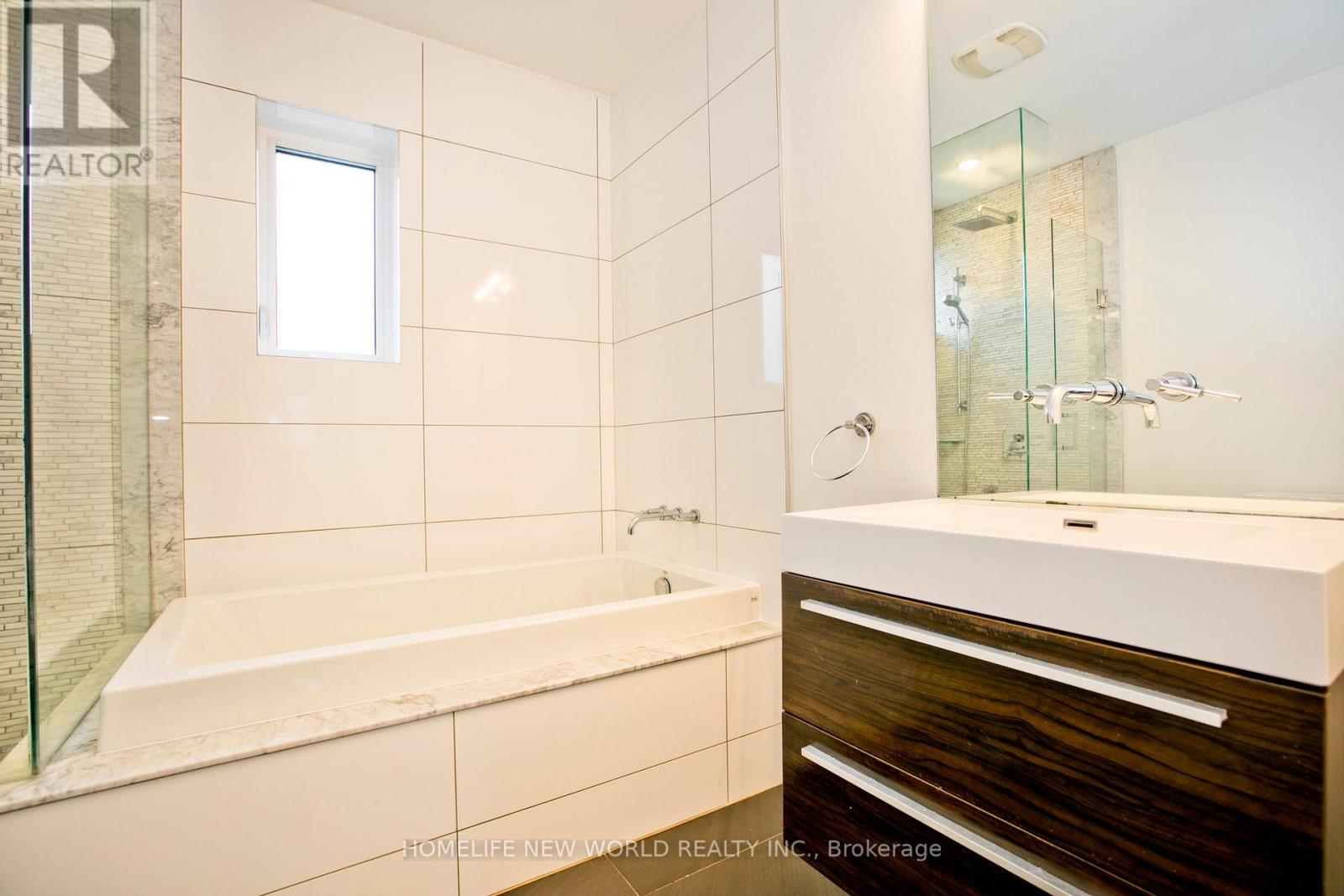 1672 Gerrard Street E, Toronto, Ontario  M4L 2B2 - Photo 26 - E12123695