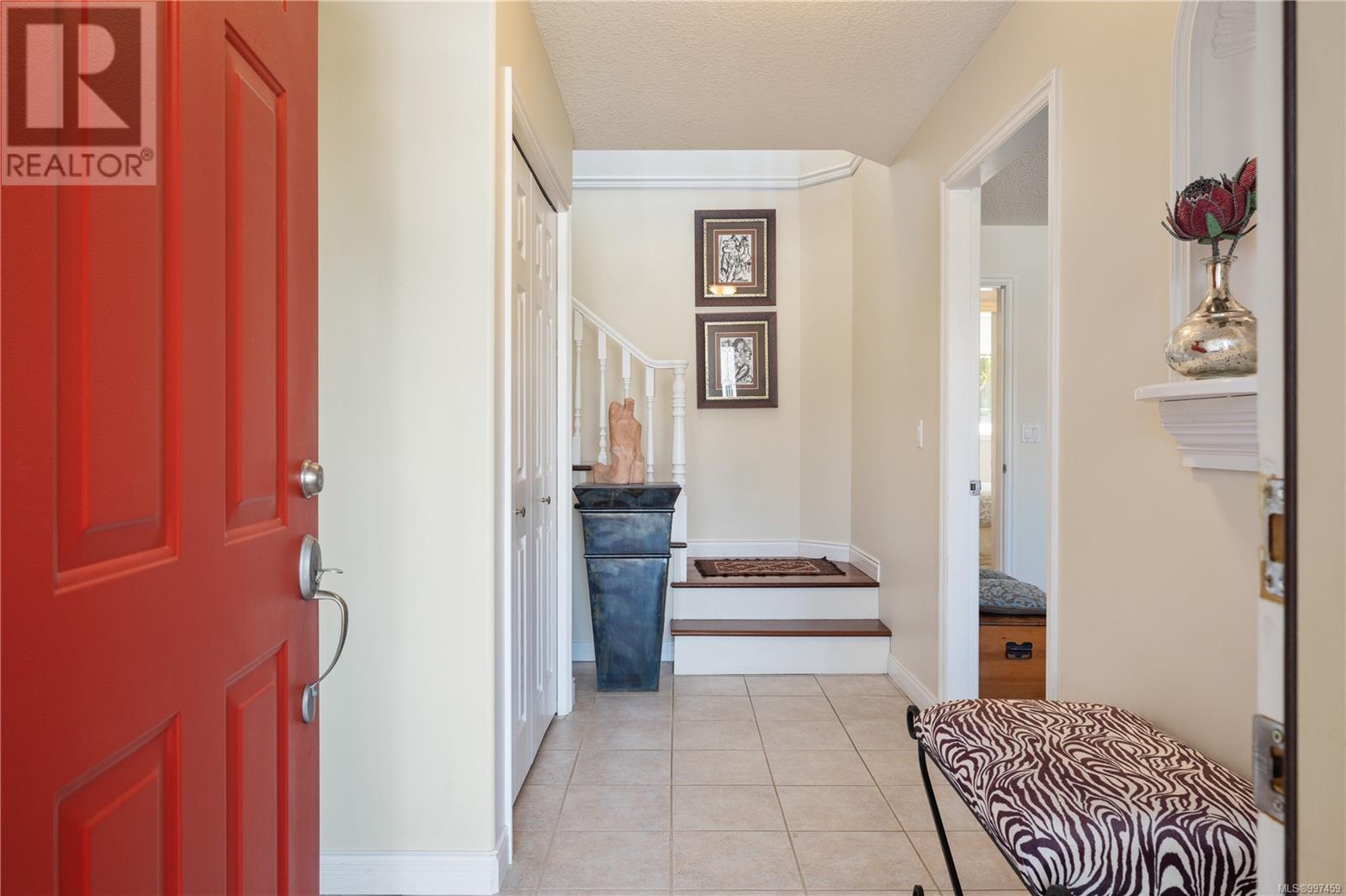 Property at 5351 Highridge Pl image 3