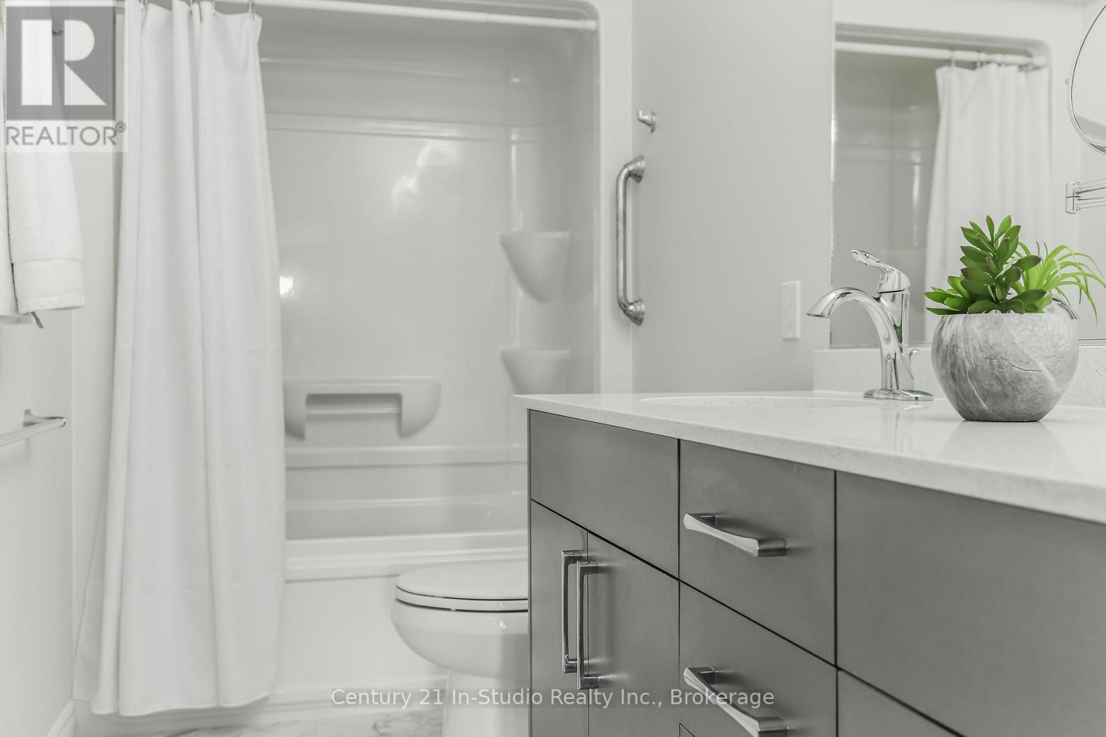 11 - 158 Hawthorn Crescent, Georgian Bluffs, Ontario  N0H 1S0 - Photo 25 - X12123747