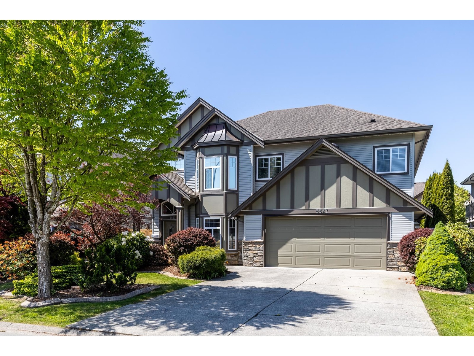 8547 THORPE STREET, Mission, British Columbia