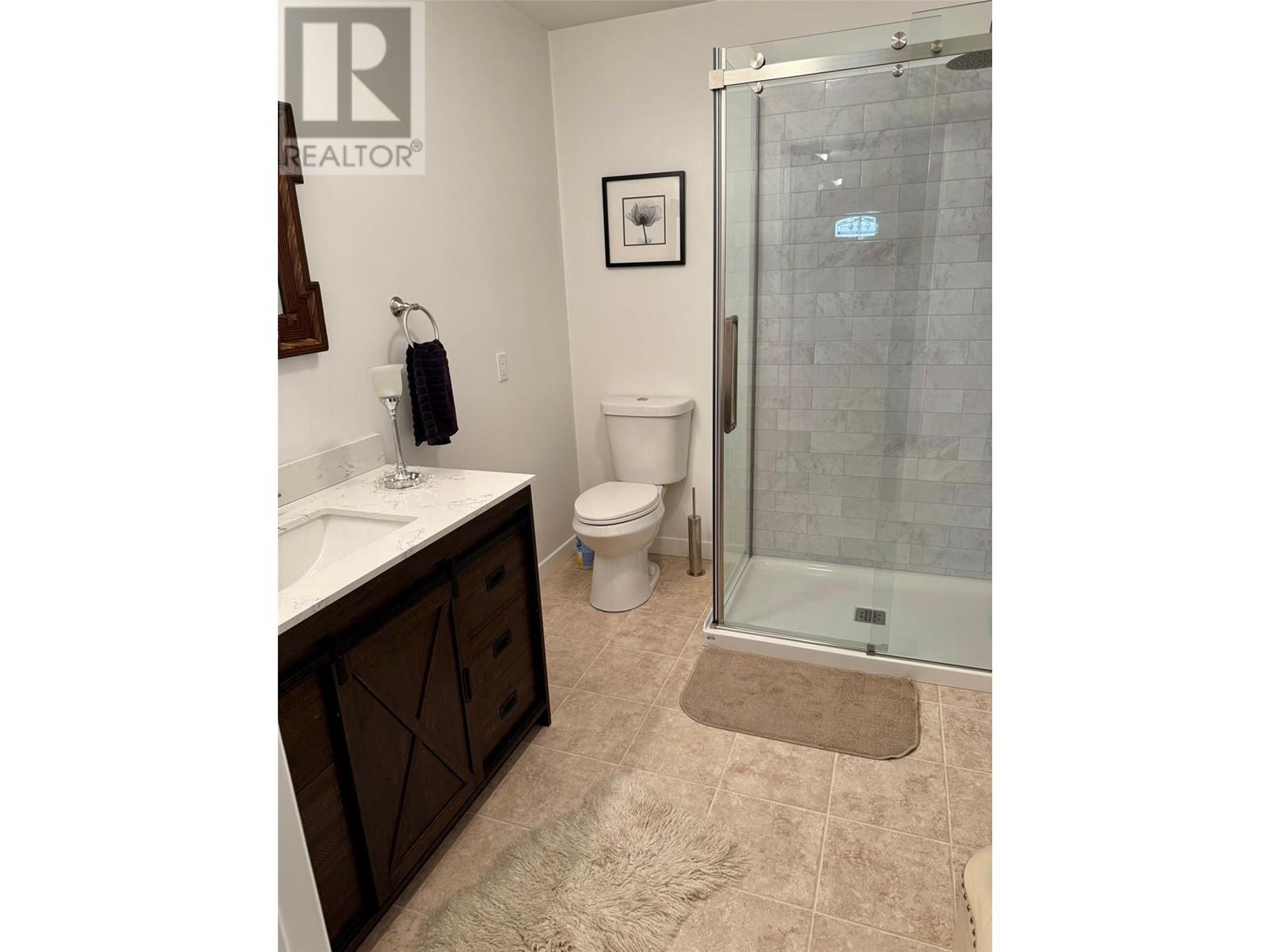 7470 3 Highway, Kitchener, British Columbia  V0B 2P0 - Photo 15 - 10346197