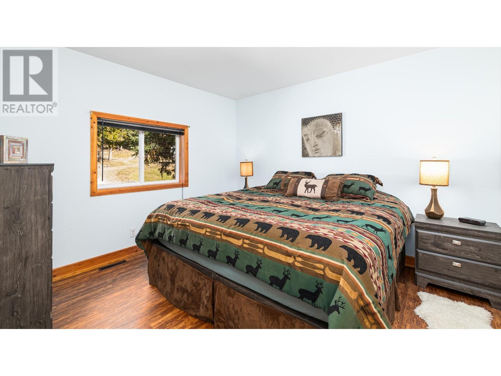 7470 3 Highway, Kitchener, British Columbia  V0B 2P0 - Photo 19 - 10346197