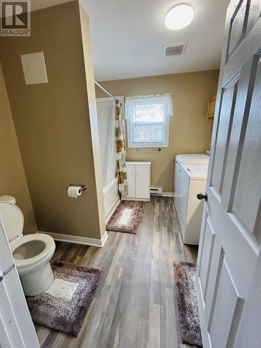 14 Gisborne Street, North Sydney, Nova Scotia  B2A 2C9 - Photo 8 - 202508068
