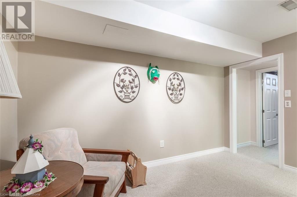 243 Fennell Avenue E Unit# 11, Hamilton, Ontario  L9A 1S8 - Photo 24 - 40702078