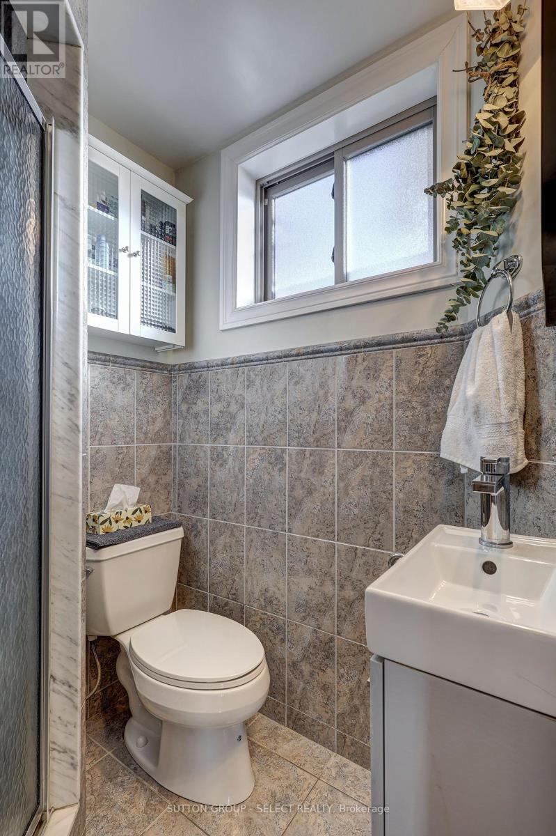 691 Algoma Avenue, London North, Ontario  N5X 1W4 - Photo 21 - X12124390