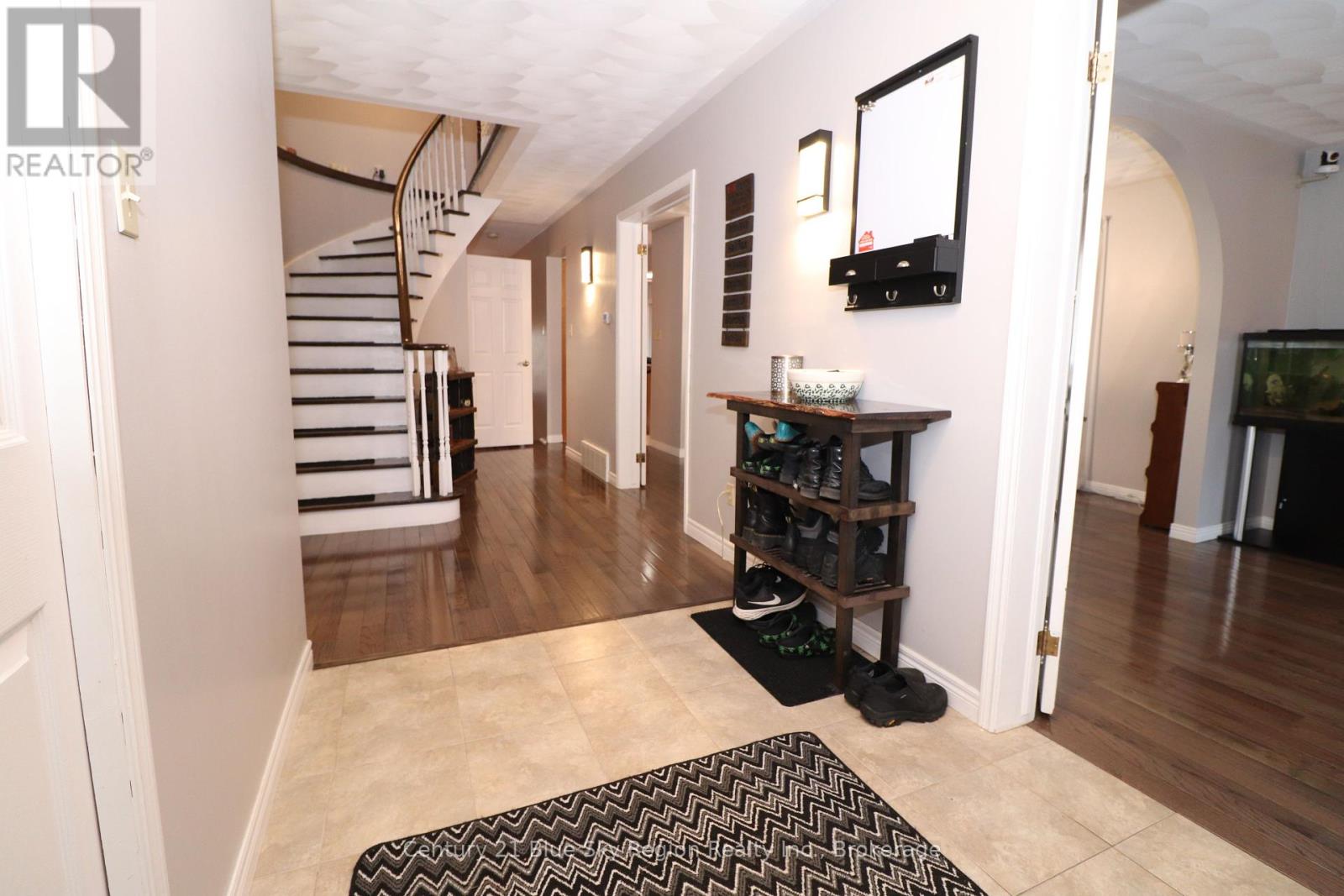 Property at 91 LABRECHE DRIVE image 4