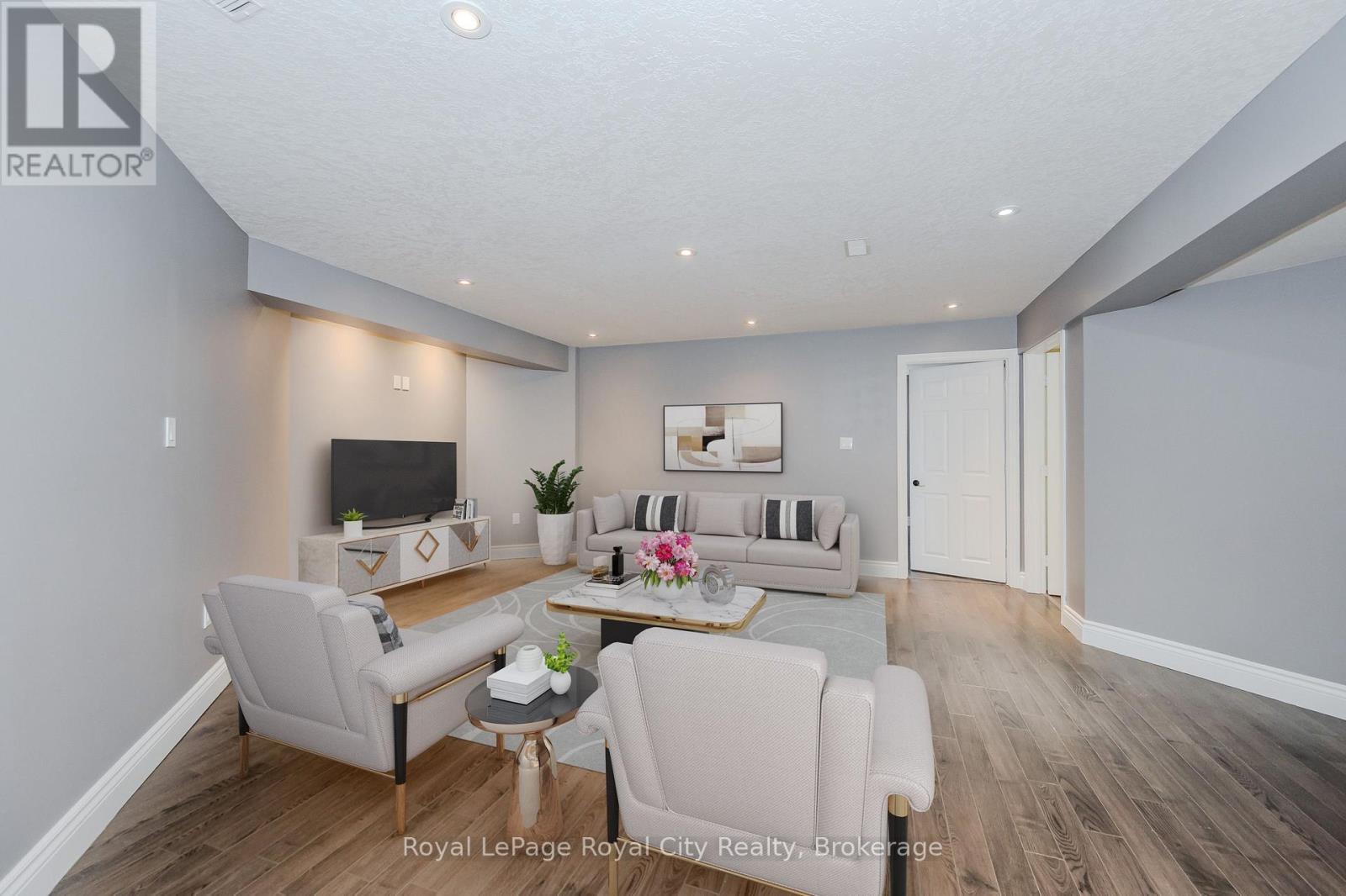 4663 Wellington 35 Road, Puslinch, Ontario  N1H 6J3 - Photo 37 - X12067129