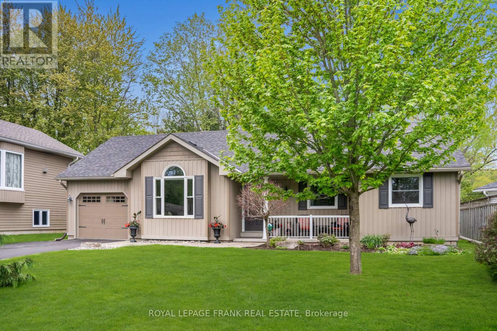 Property at 6 ELLARD COURT image 1