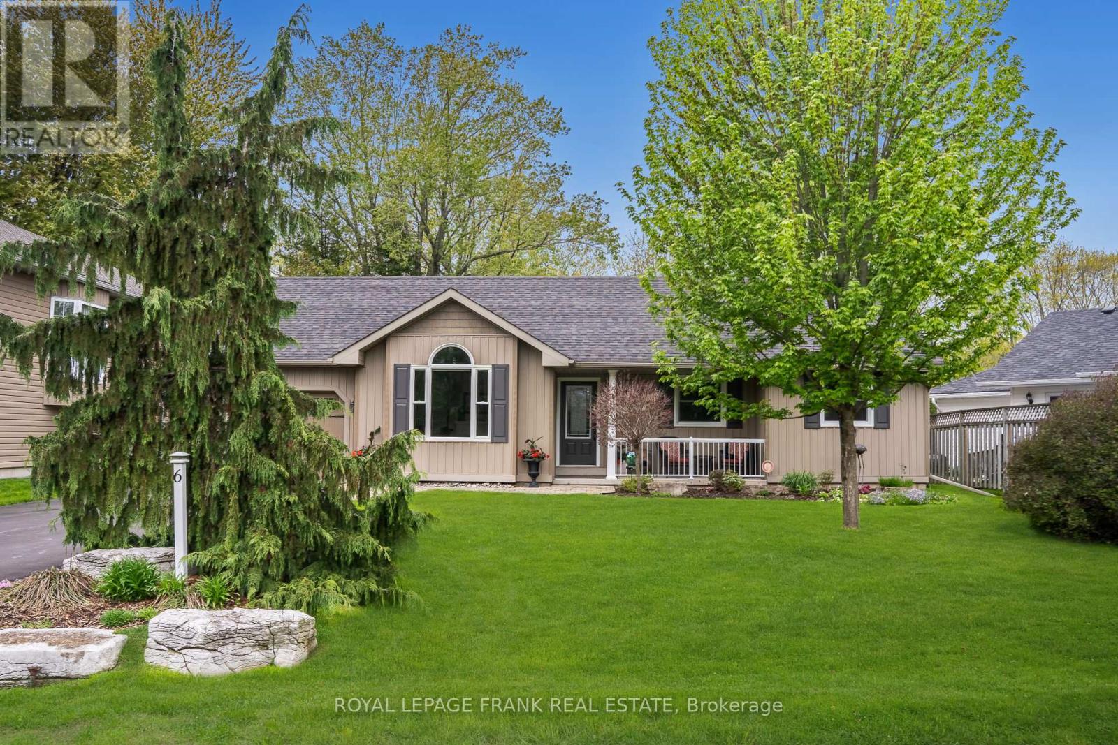 Property at 6 ELLARD COURT image 2