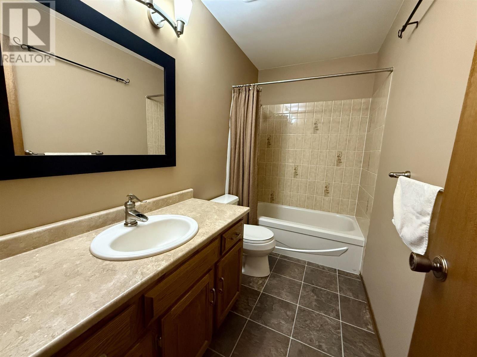 269 Trinity Cres, Thunder Bay, Ontario  P7C 5T9 - Photo 10 - TB250993