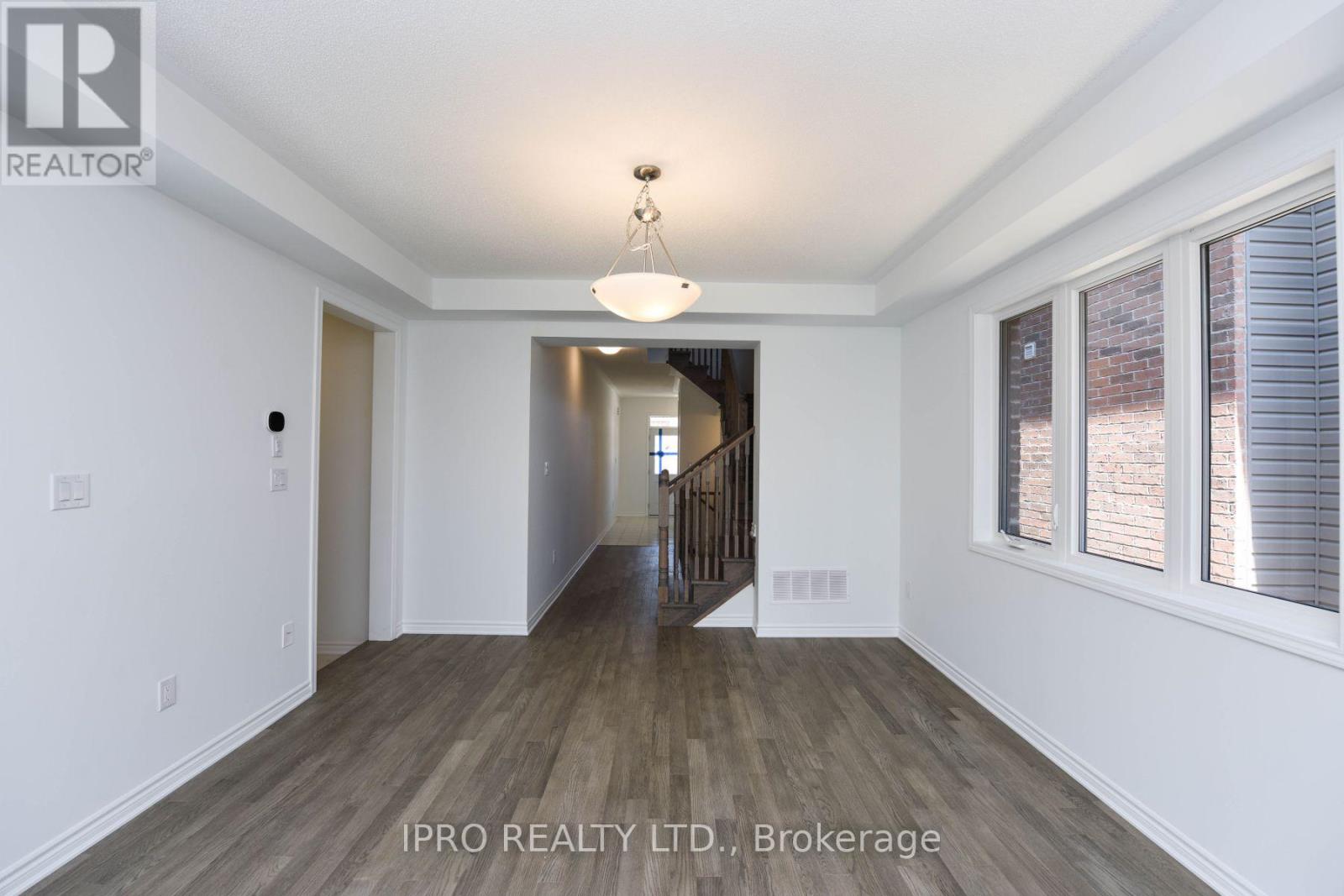 468 Boyd Lane, Milton, Ontario  L9E 1W6 - Photo 8 - W12094525