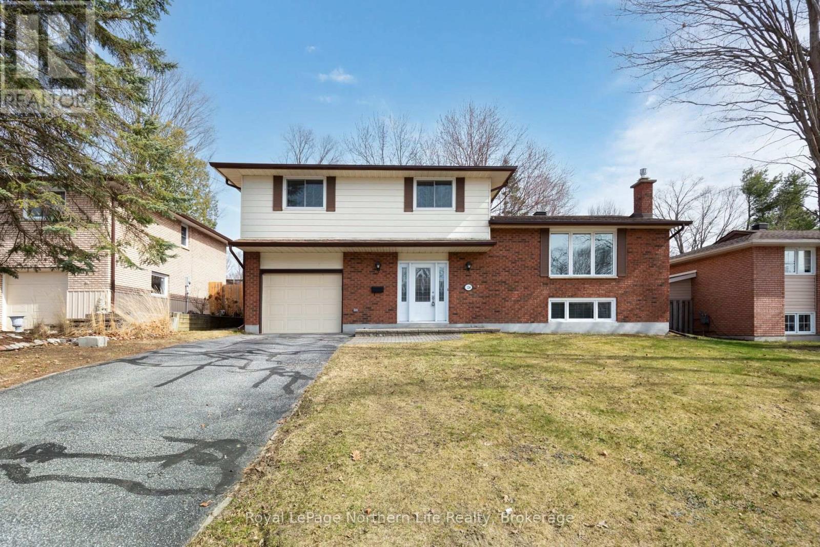 Property at 124 FRANCIS AVENUE image 1