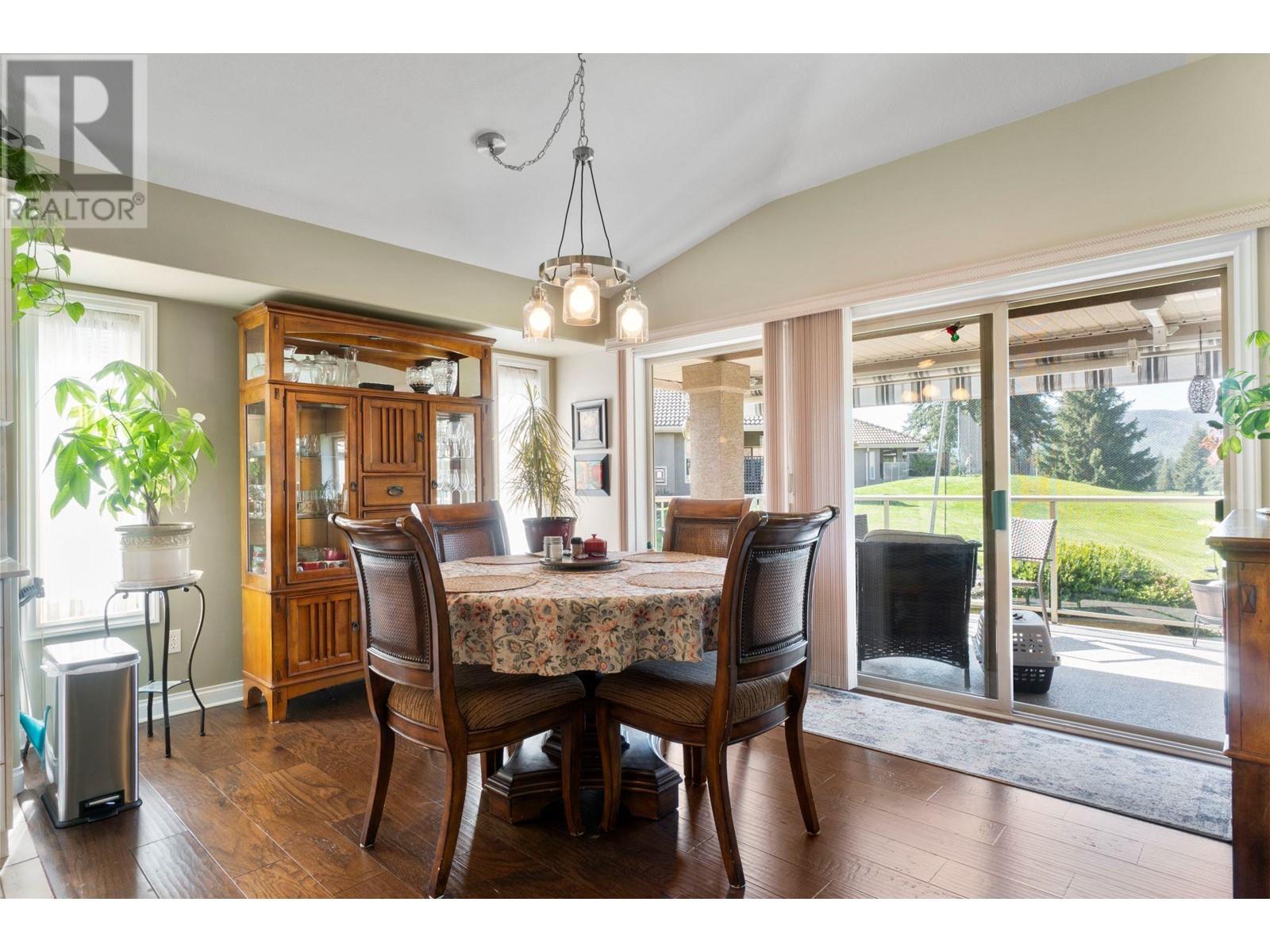 2550 Golf Course Drive Unit# 11, Blind Bay, British Columbia  V0E 1H1 - Photo 16 - 10345265