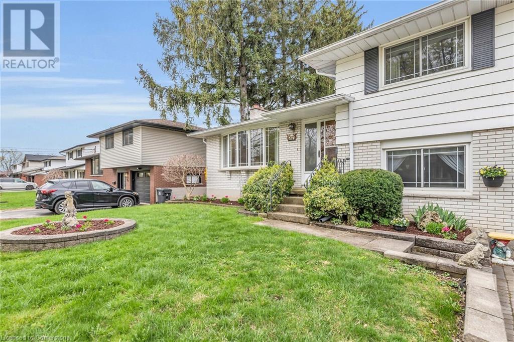 Property at 54 GLENBURNIE Drive image 4