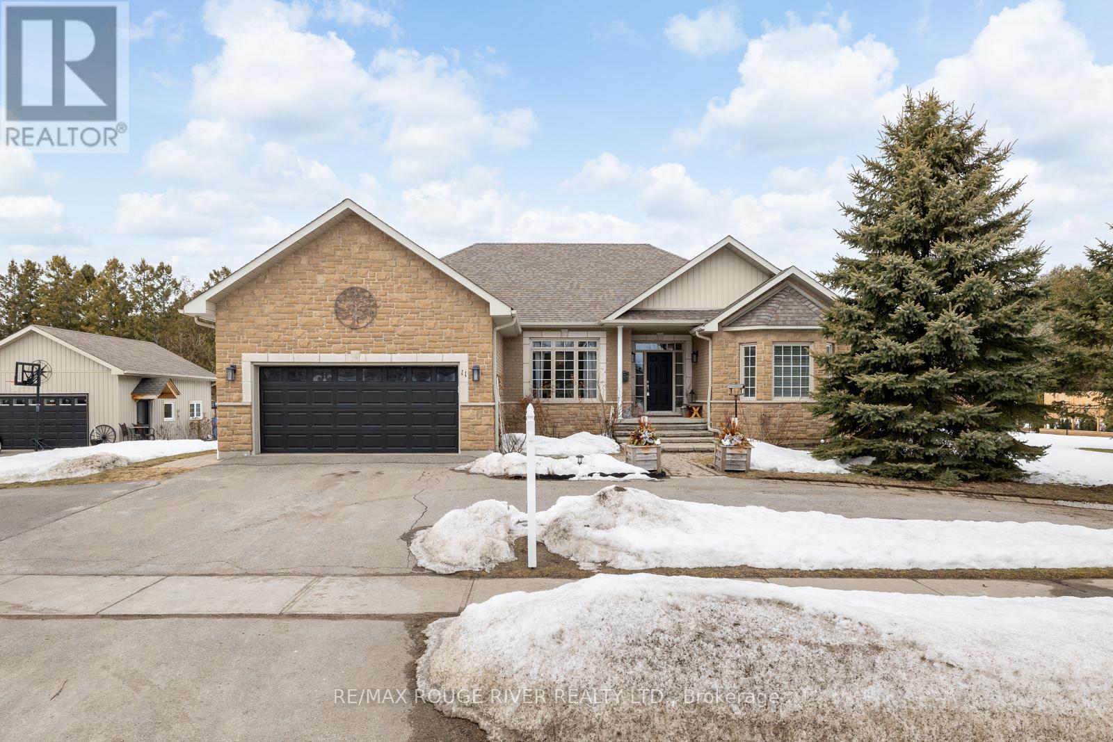 11 MIKELEN DRIVE, Scugog, Ontario