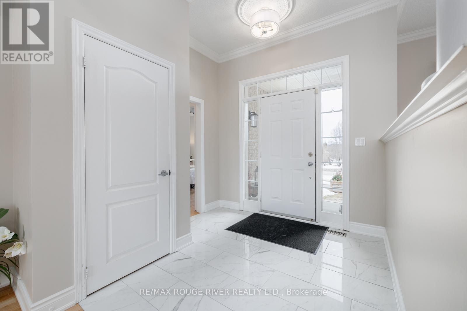 11 Mikelen Drive, Scugog, Ontario  L9L 1V1 - Photo 3 - E12124302