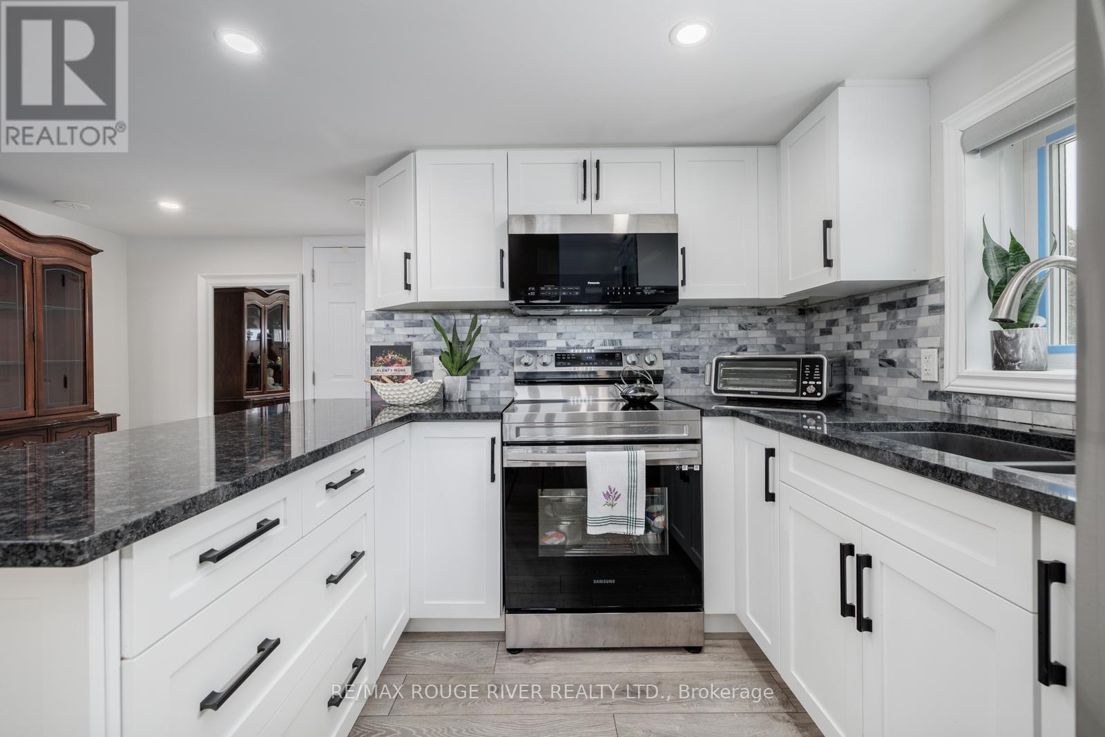 11 Mikelen Drive, Scugog, Ontario  L9L 1V1 - Photo 38 - E12124302