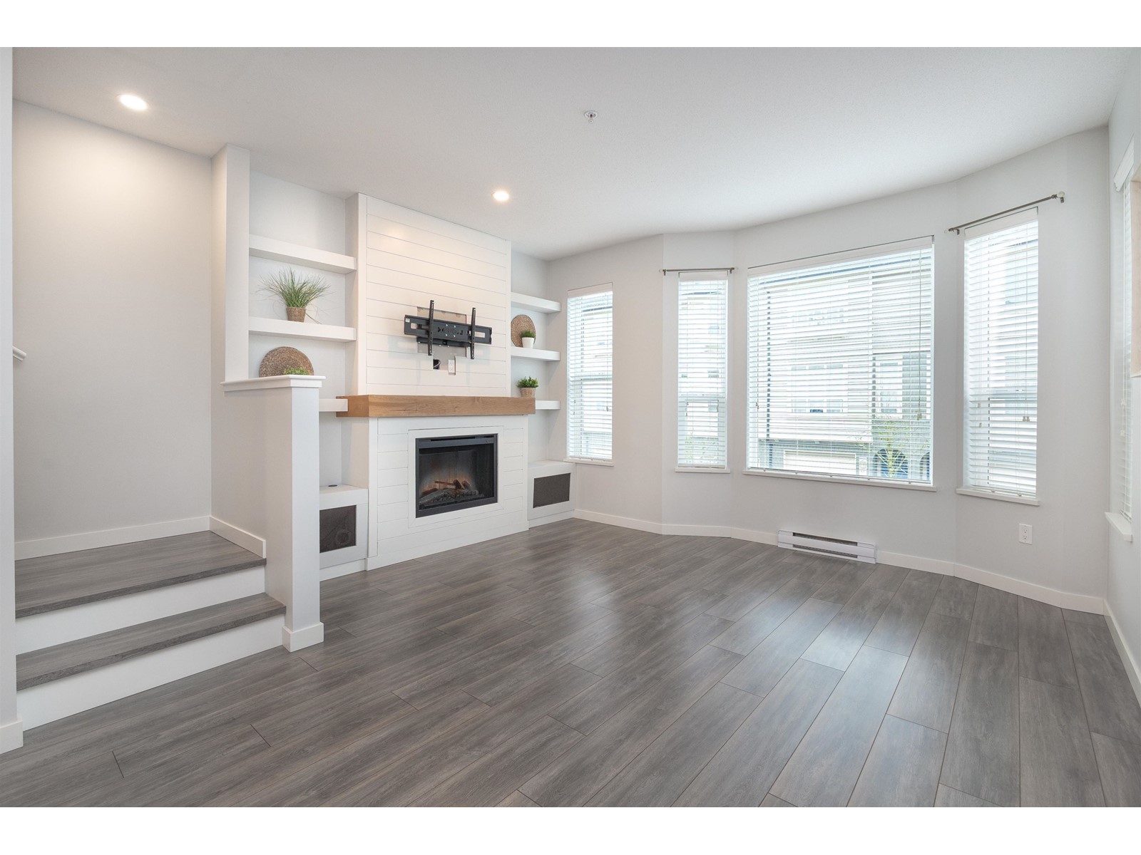 45 7938 209 Street, Langley, British Columbia  V2Y 0K1 - Photo 1 - R2983430