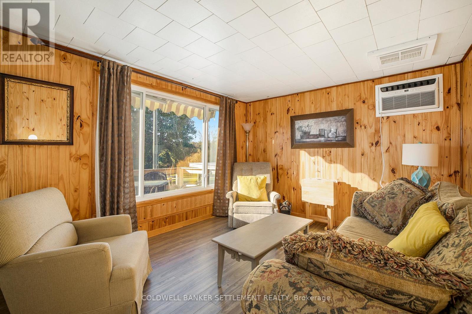 538 Clear Lake Road W, Rideau Lakes, Ontario  K0G 1E0 - Photo 11 - X12124292