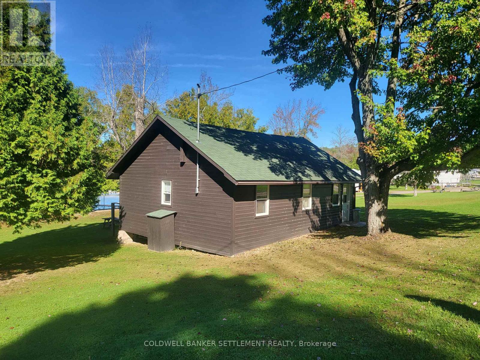 538 Clear Lake Road W, Rideau Lakes, Ontario  K0G 1E0 - Photo 8 - X12124292