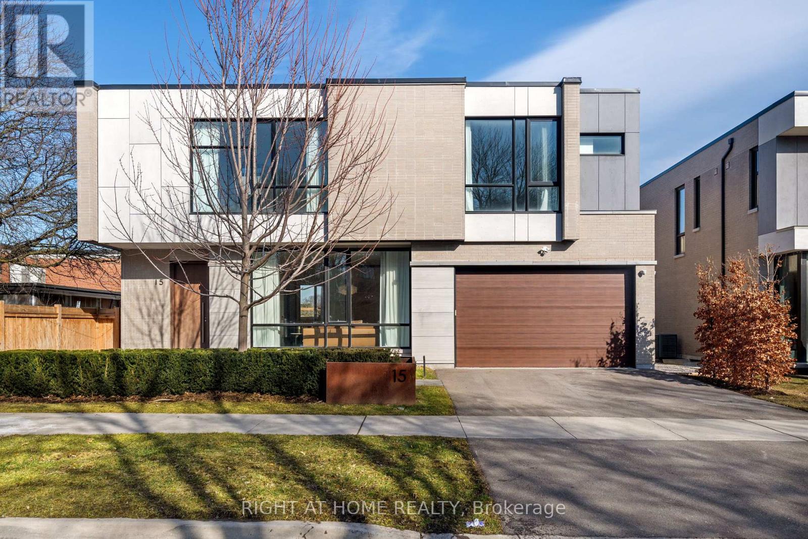 15 Fairmeadow Avenue, Toronto, Ontario  M2P 0A5 - Photo 1 - C12124240
