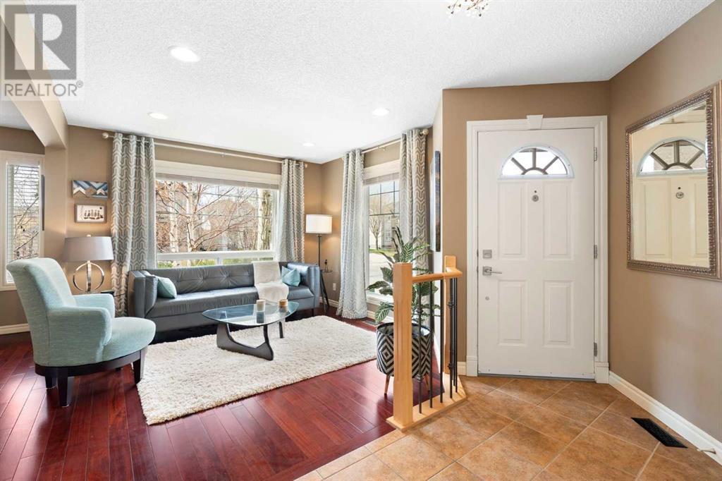 Property at 102 Tuscany Glen Way NW image 4