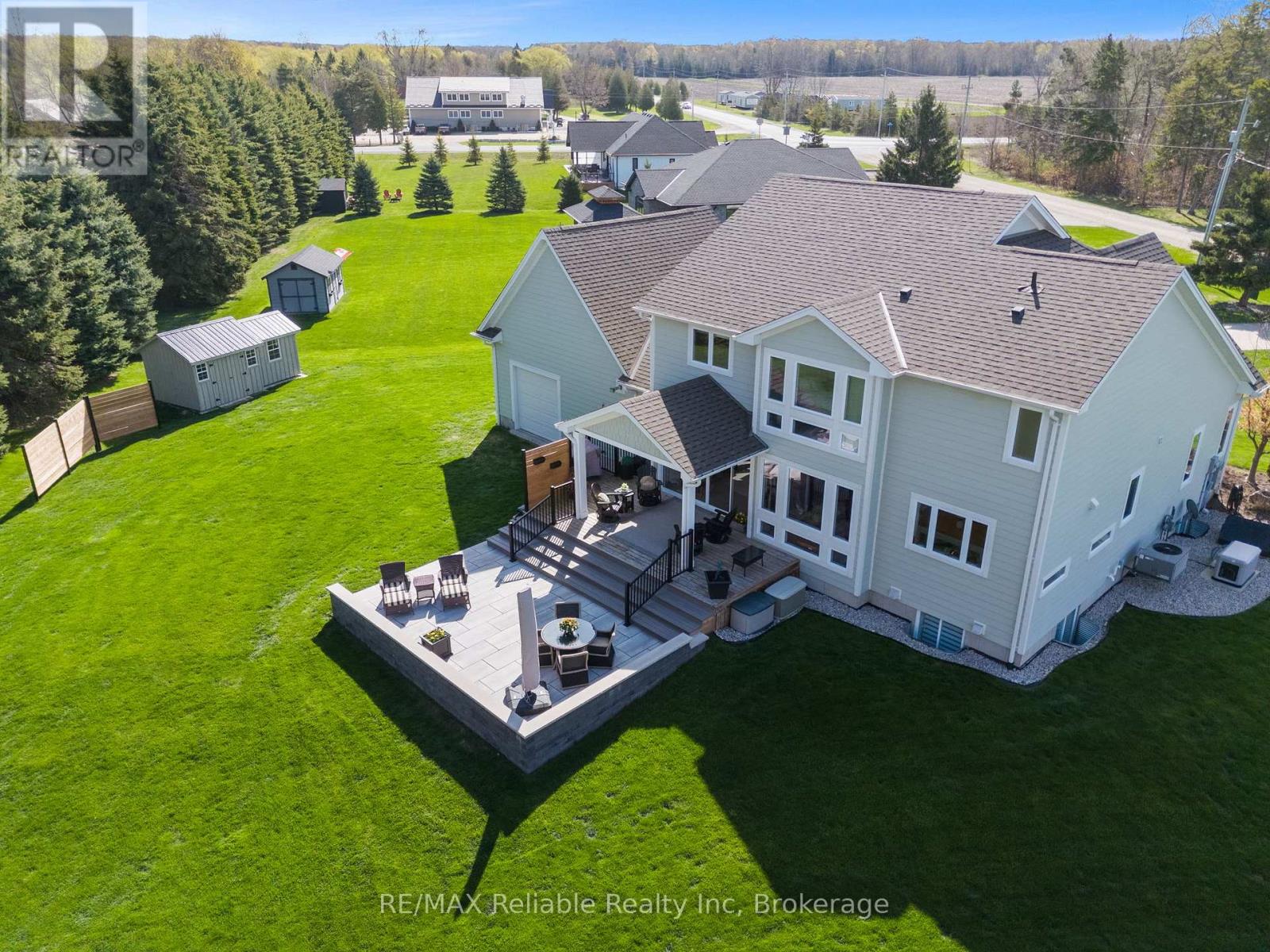 Property at 34734 BAYFIELD ROAD image 4