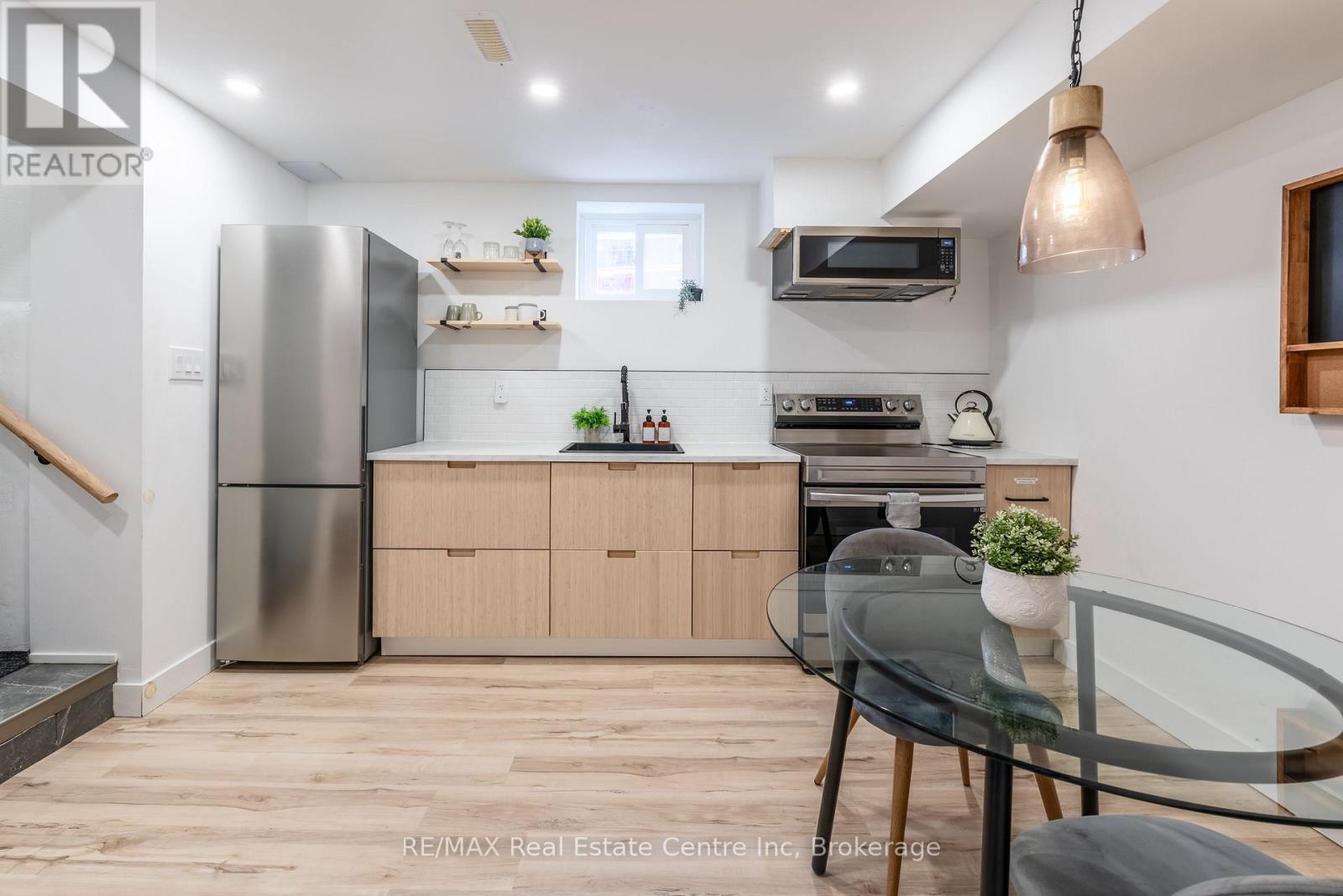 120 Cameron Street N, Kitchener, Ontario  N2H 3A7 - Photo 33 - X12124459