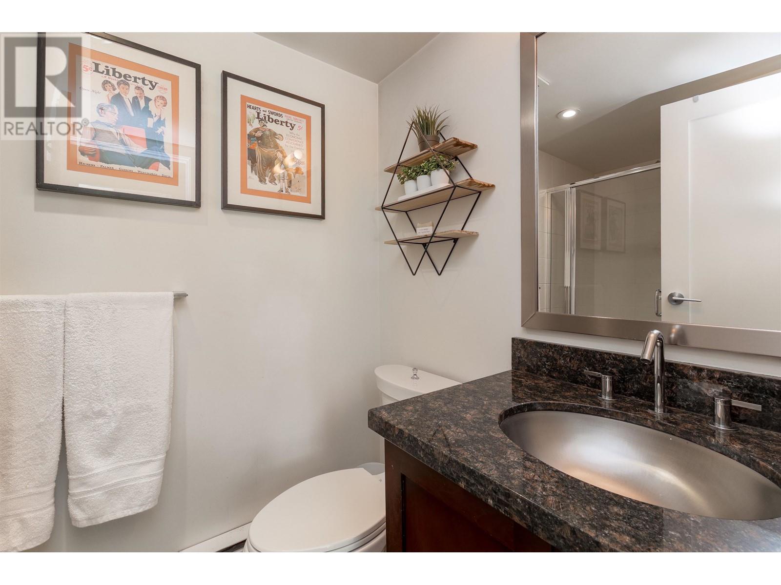 107 1 Renaissance Square, New Westminster, British Columbia  V3M 0B6 - Photo 20 - R2993415