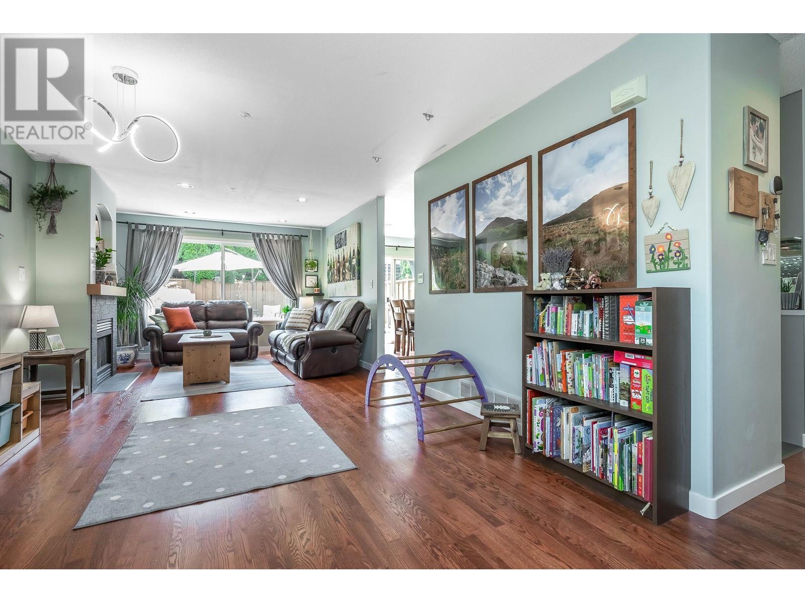 Property at 16 1370 RIVERWOOD GATE image 5