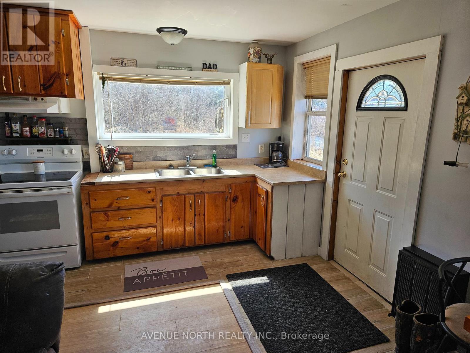 993 Corktown Road, Merrickville-Wolford, Ontario  K0G 1N0 - Photo 6 - X12124482
