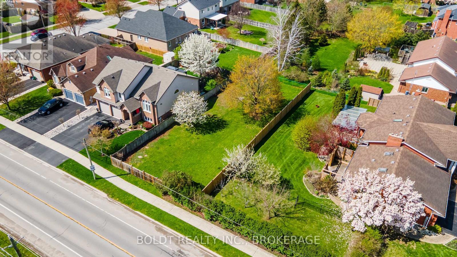 1624 Concession 4 Road, Niagara-On-The-Lake (Virgil), Ontario  L0S 1T0 - Photo 8 - X12124351