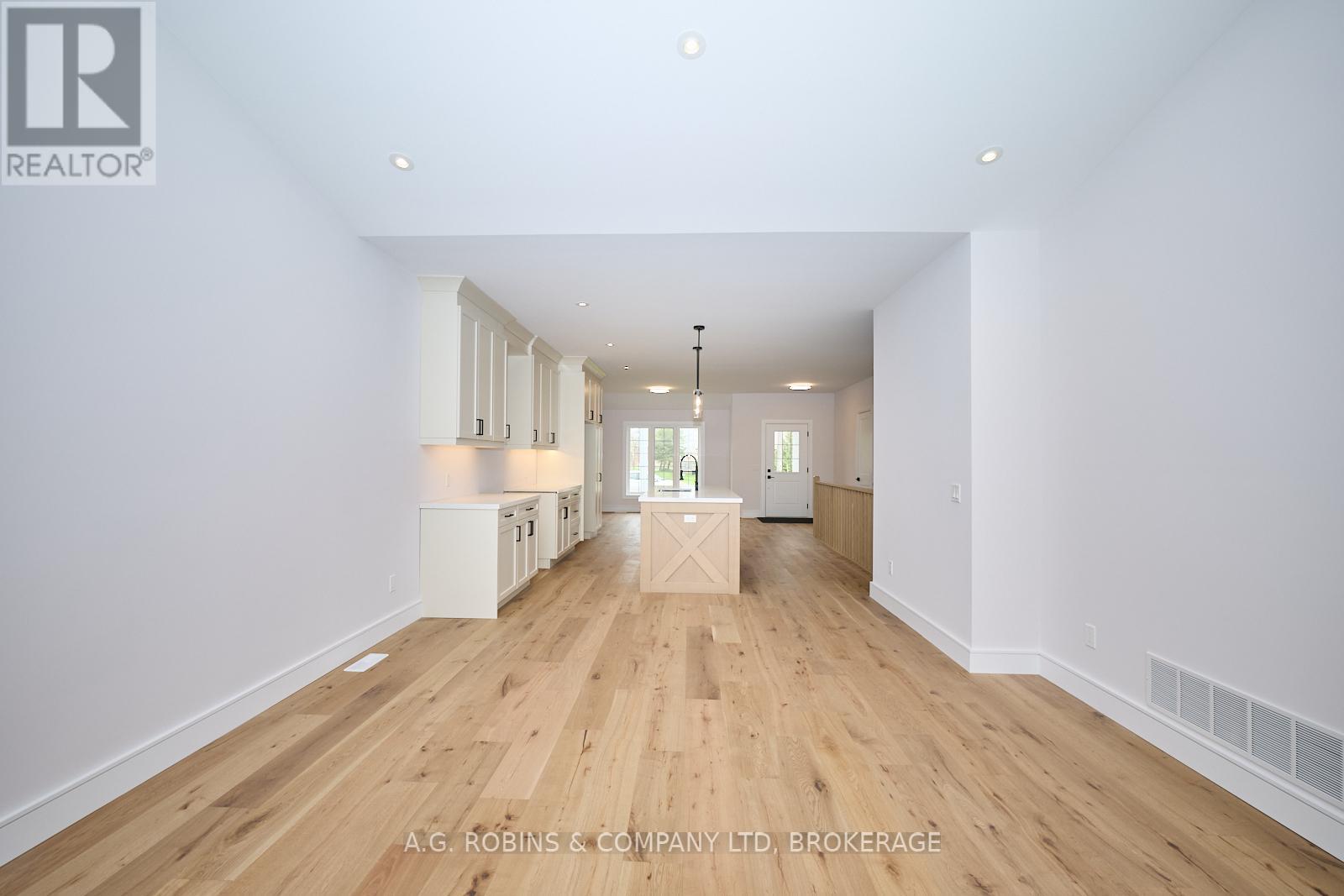 4116 Fly Road, Lincoln, Ontario  L0R 1G0 - Photo 12 - X12124385