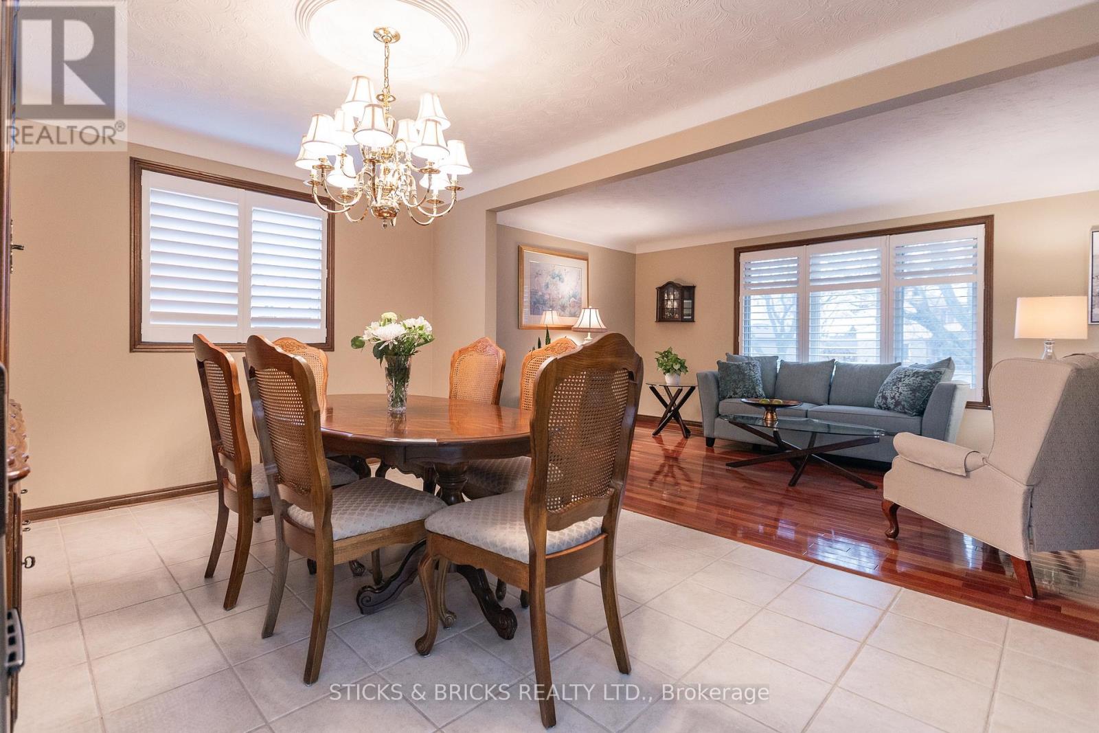 5198 Valley View Crescent, Niagara Falls (Morrison), Ontario  L2E 7E5 - Photo 14 - X12124422