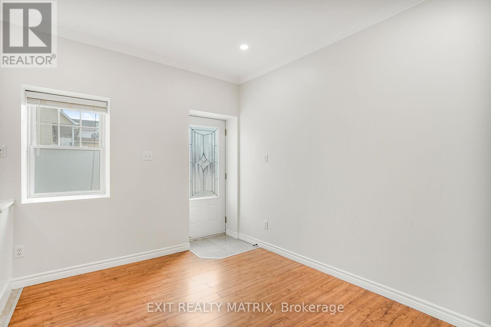 8 - 926 Lansdowne Street, Hawkesbury, Ontario  K6A 1H4 - Photo 4 - X12124412