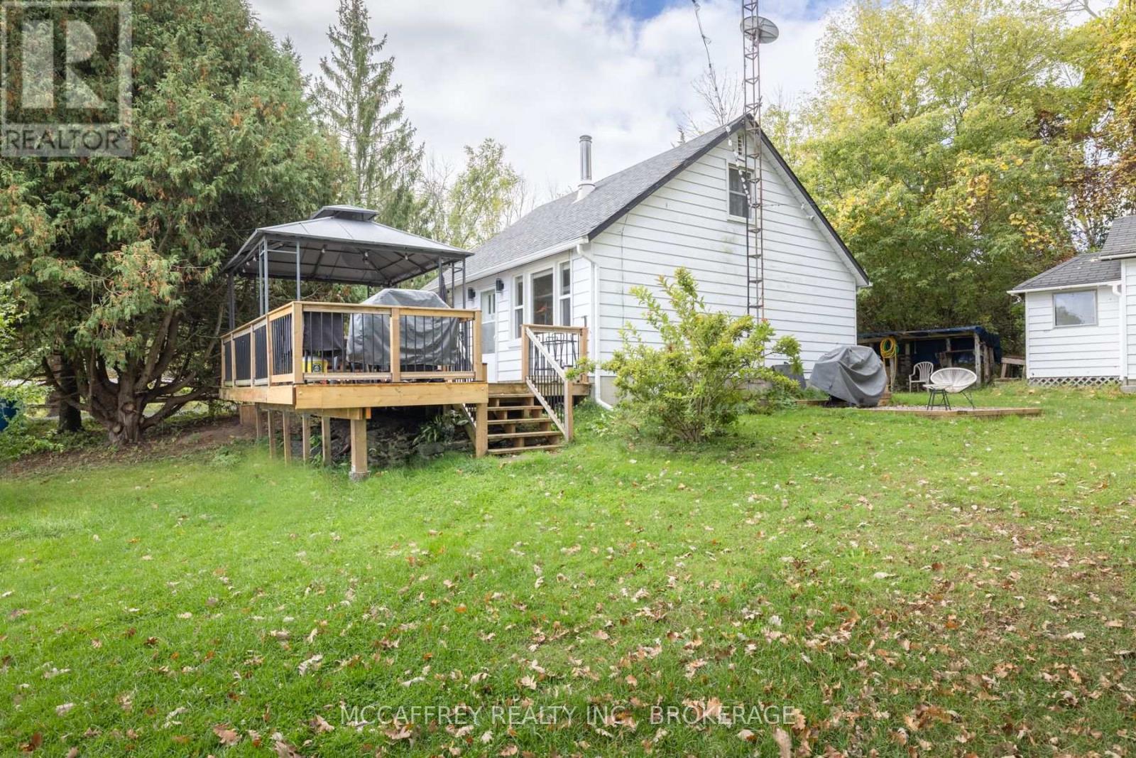 1085 South Shore Road, Greater Napanee, Ontario  K7R 3K7 - Photo 10 - X12114881