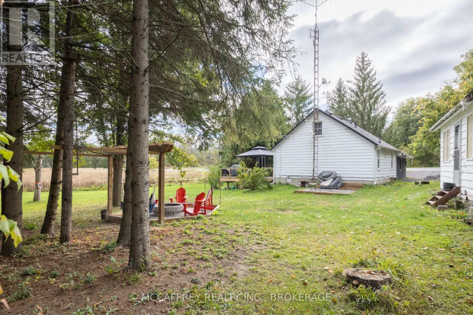1085 South Shore Road, Greater Napanee, Ontario  K7R 3K7 - Photo 14 - X12114881