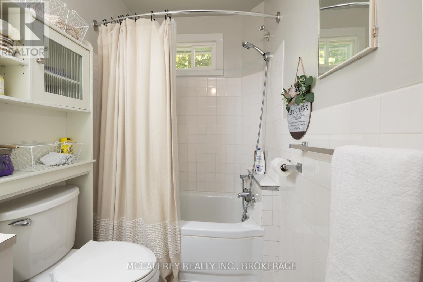 1085 South Shore Road, Greater Napanee, Ontario  K7R 3K7 - Photo 37 - X12114881