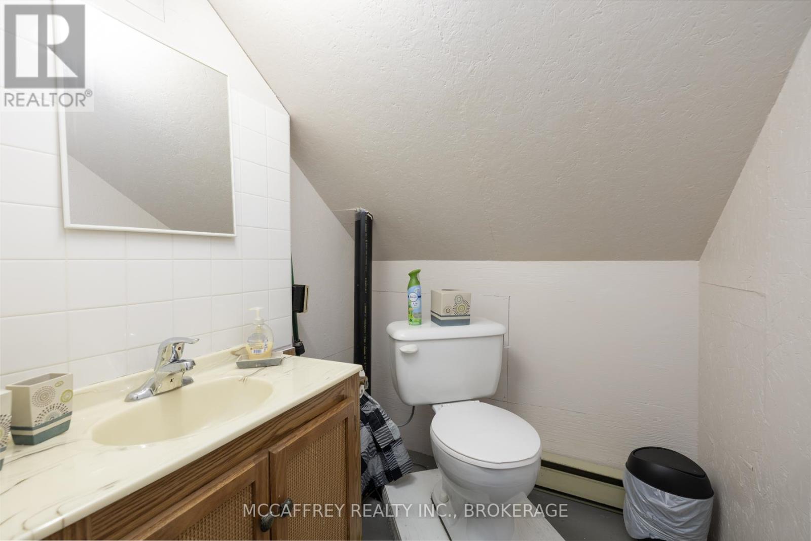 1085 South Shore Road, Greater Napanee, Ontario  K7R 3K7 - Photo 45 - X12114881