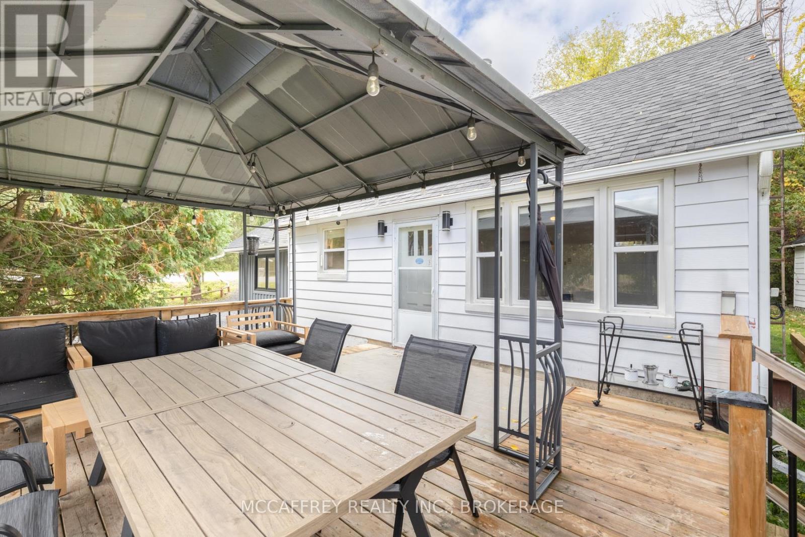 1085 South Shore Road, Greater Napanee, Ontario  K7R 3K7 - Photo 9 - X12114881