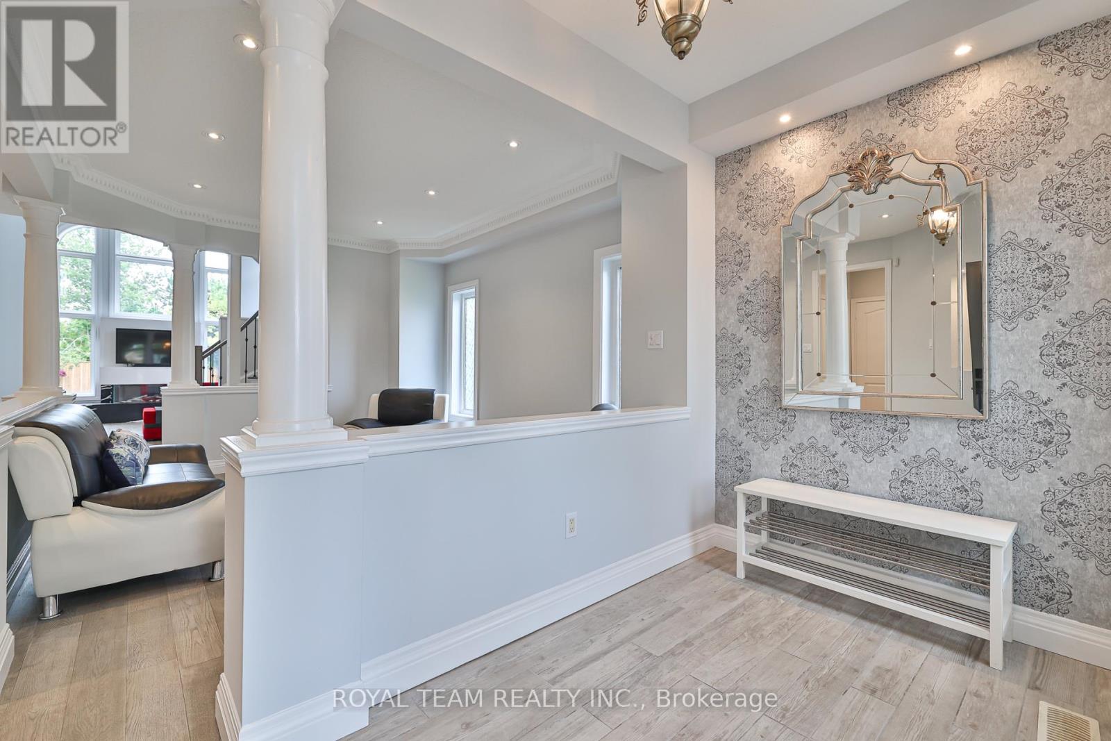 Property at 2 GLEAVE COURT image 3