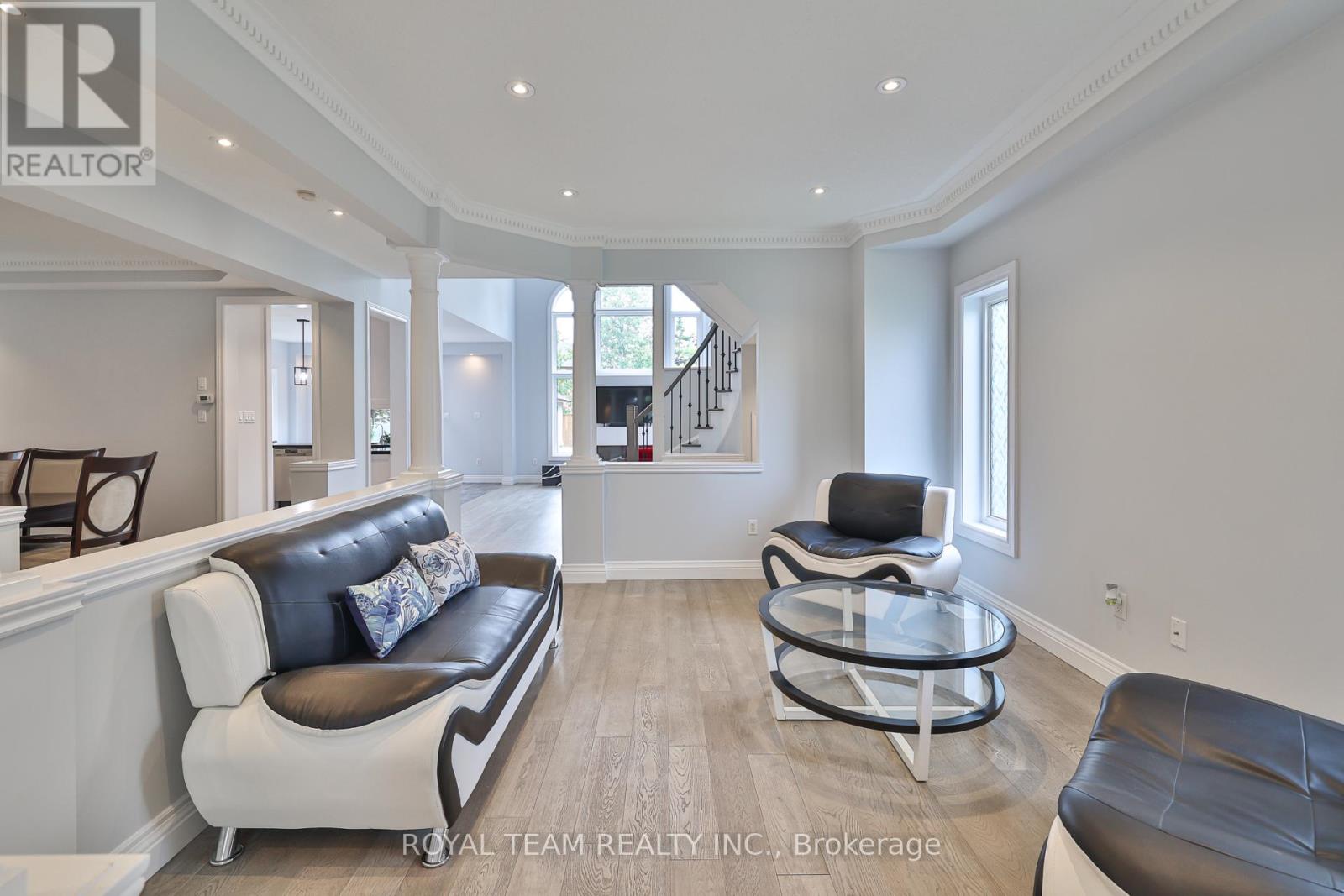 Property at 2 GLEAVE COURT image 5