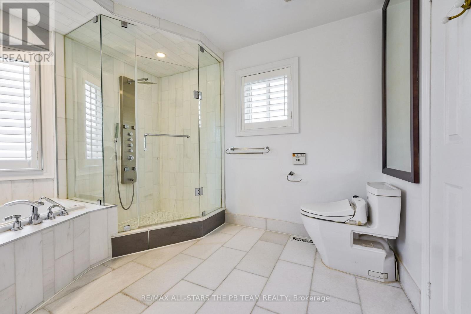 2227 Rodick Road, Markham, Ontario  L6C 1R3 - Photo 23 - N12124244