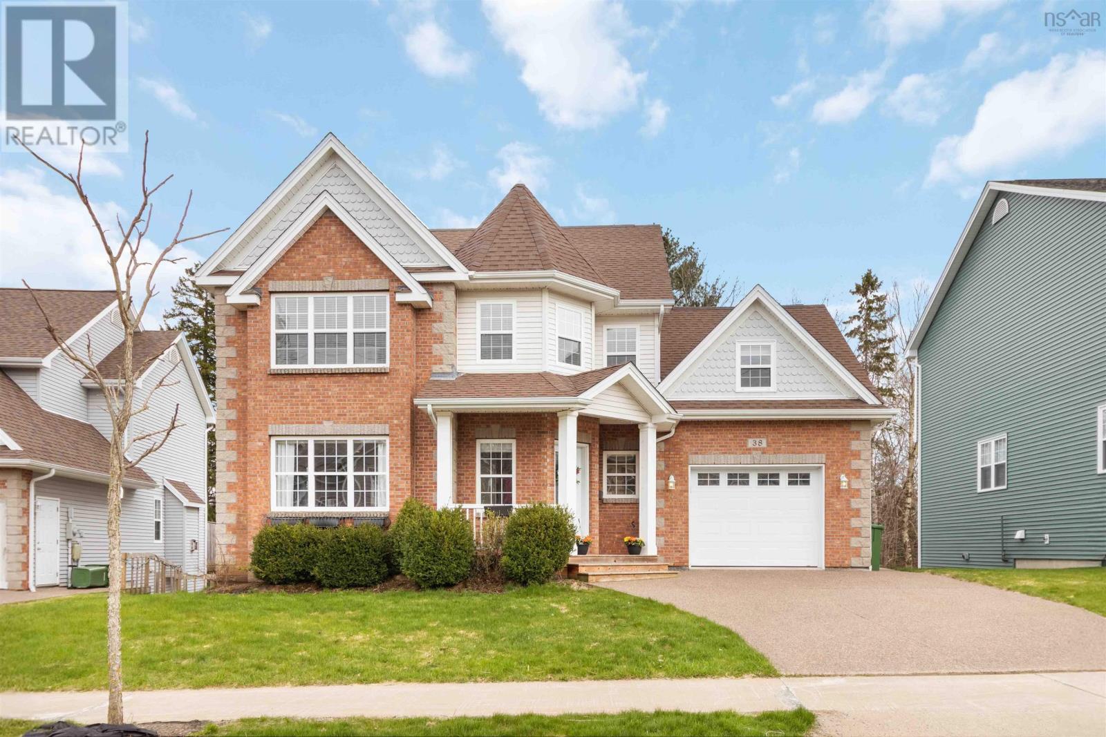 Property at 38 AMIRAULT COURT image 2