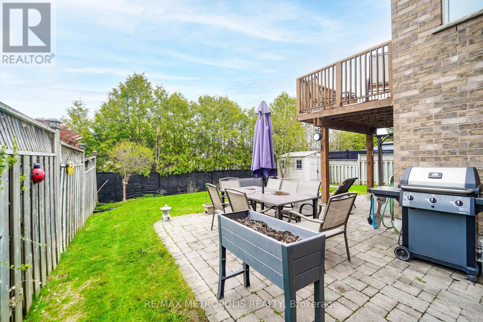 Property at 82 COOLSPRING CRESCENT image 3