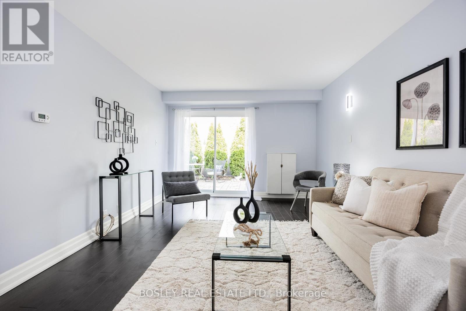 Property at 16 - 4357 BLOOR STREET W image 3
