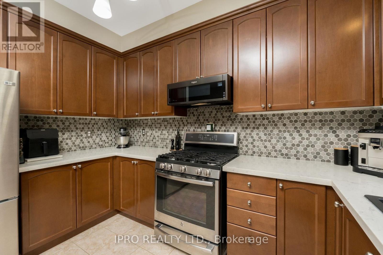 126 Niagara Trail, Halton Hills, Ontario  L7G 0A6 - Photo 21 - W12124279